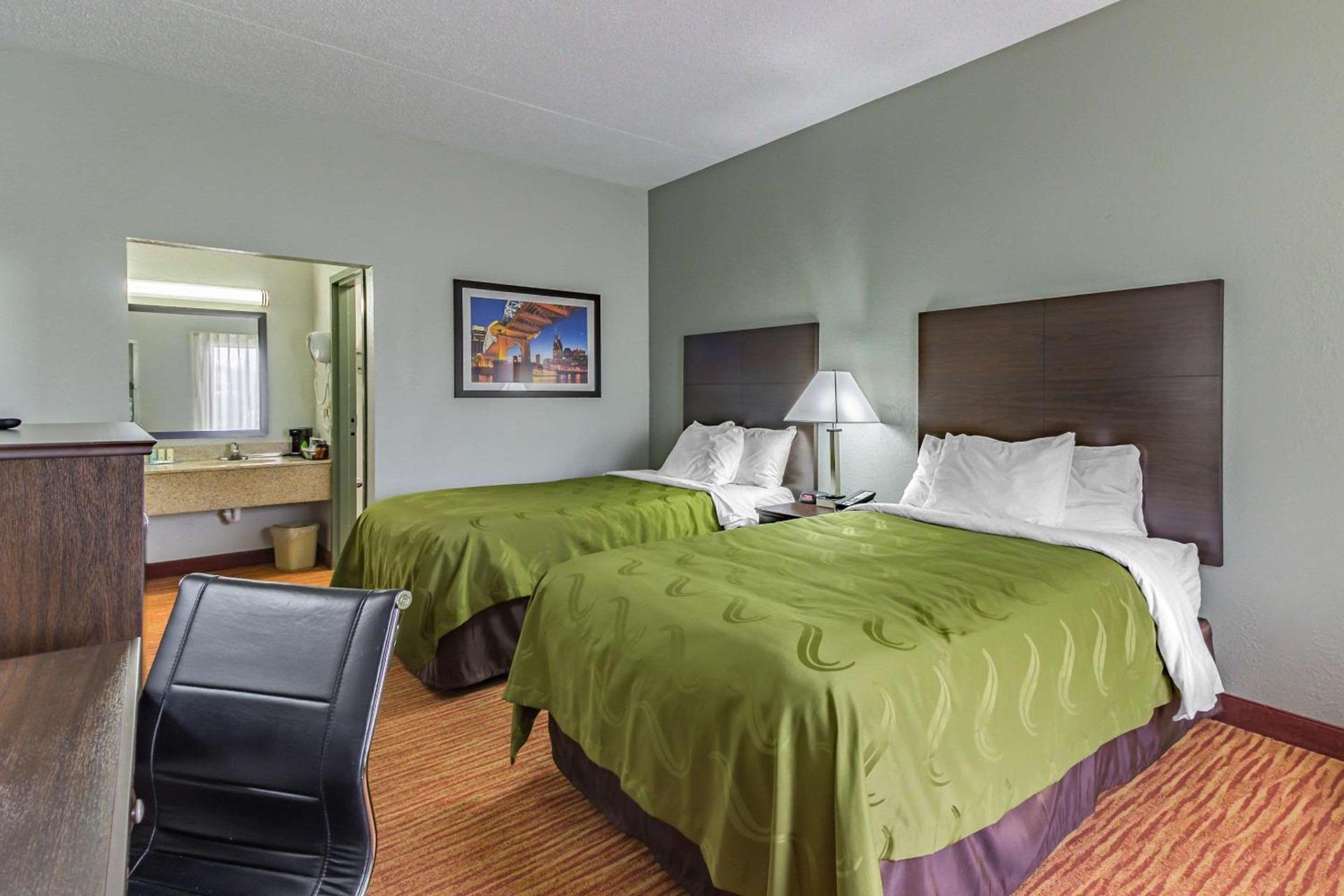 Quality Inn Goodlettsville photo 9