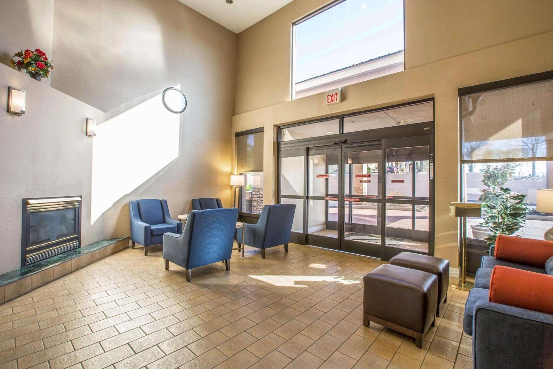 Quality Suites Morristown West photo 4