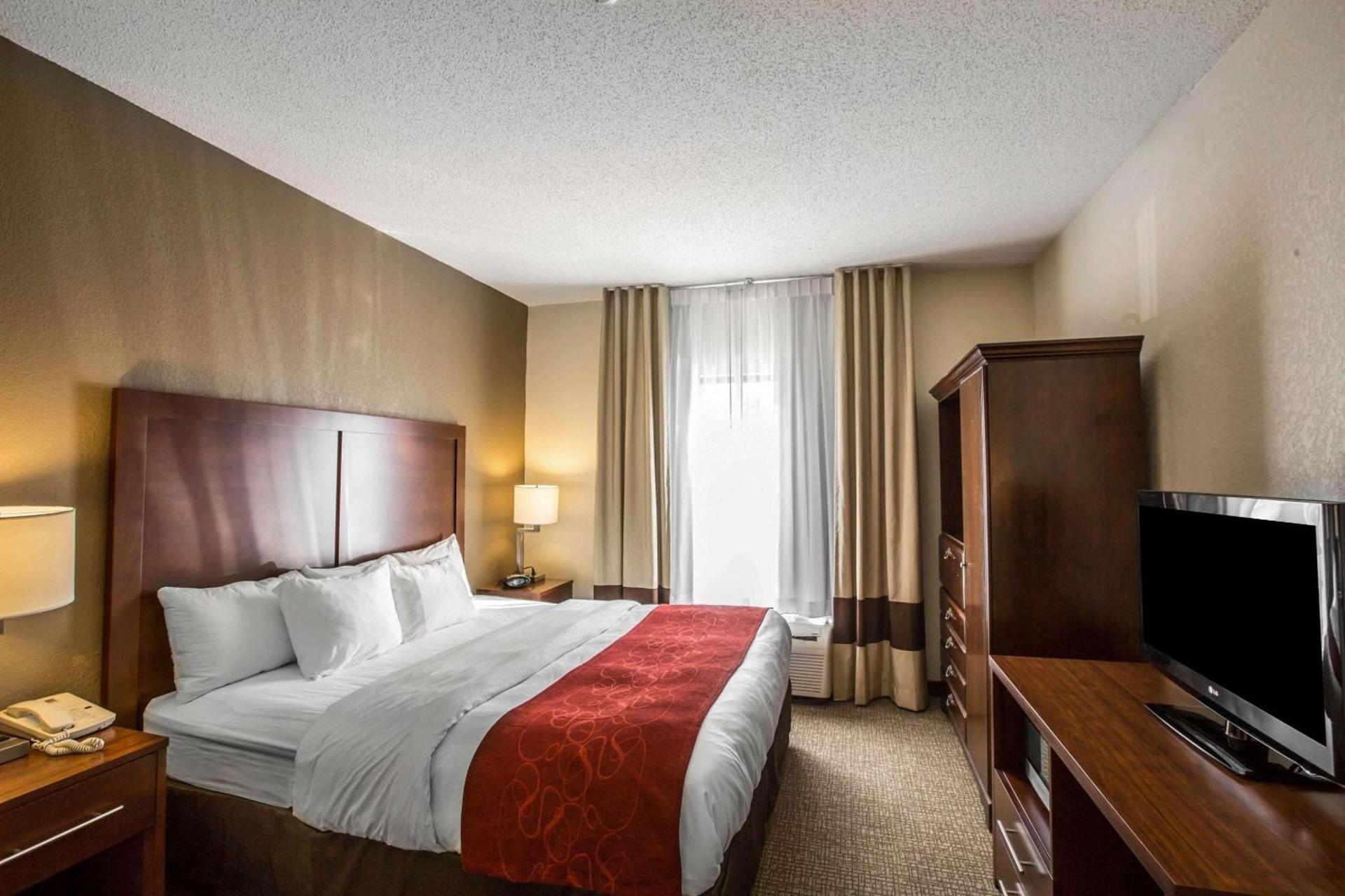Quality Suites Morristown West photo 5