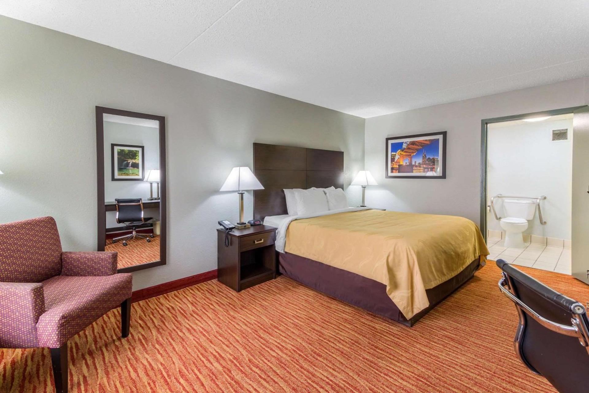 Quality Inn Goodlettsville photo 6