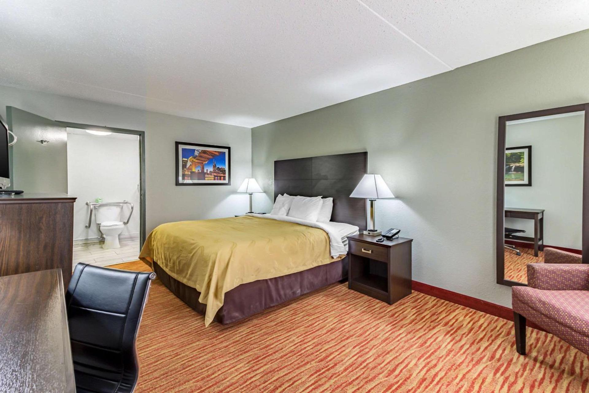 Quality Inn Goodlettsville photo 16