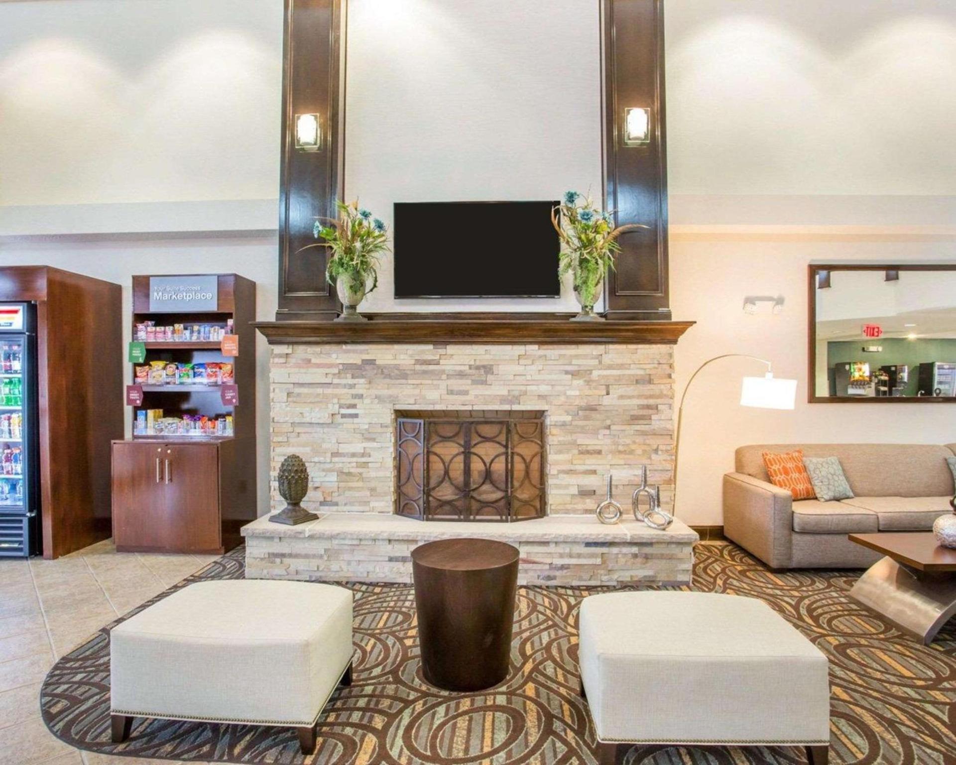 Comfort Suites Lebanon photo 19