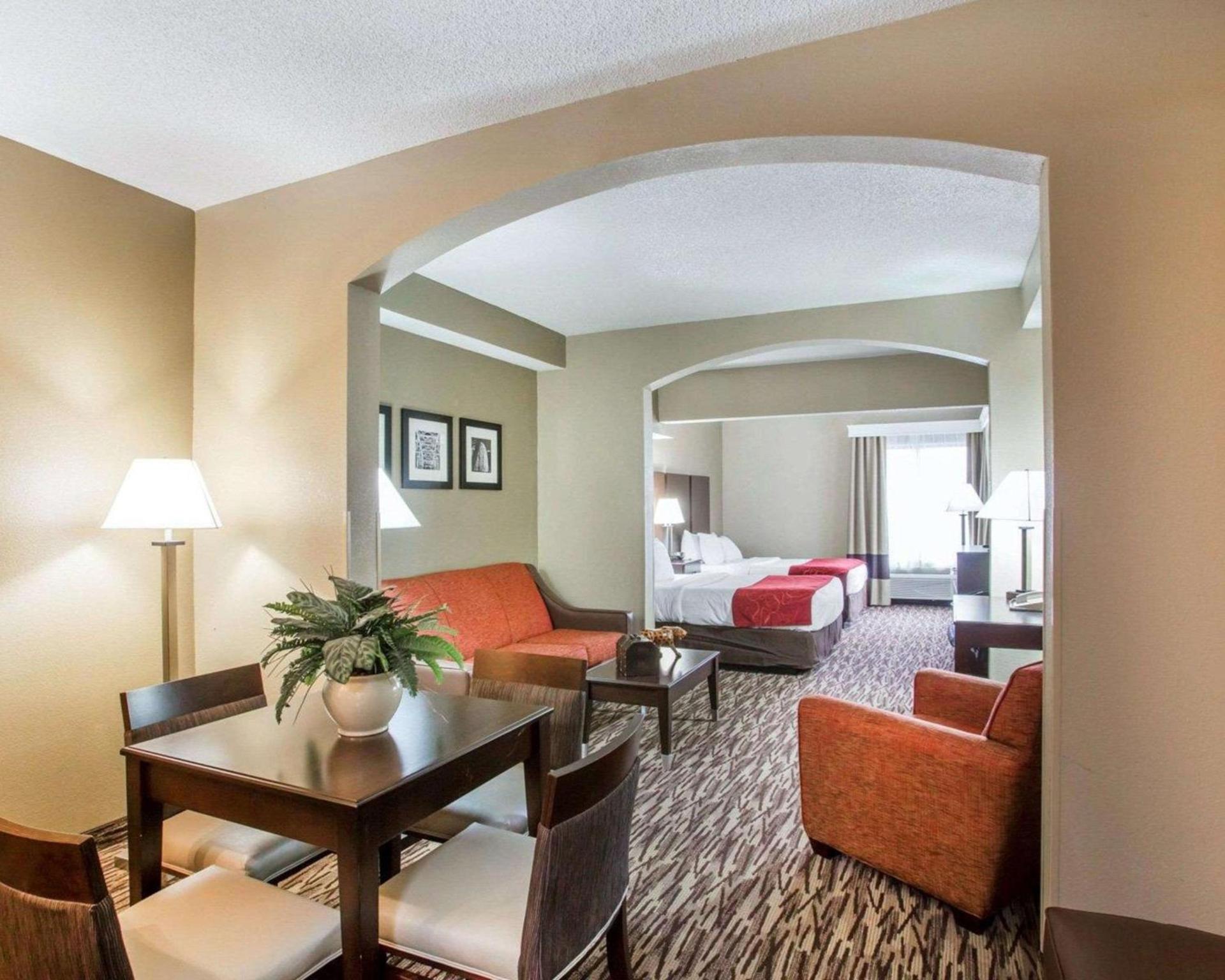 Comfort Suites Lebanon photo 20