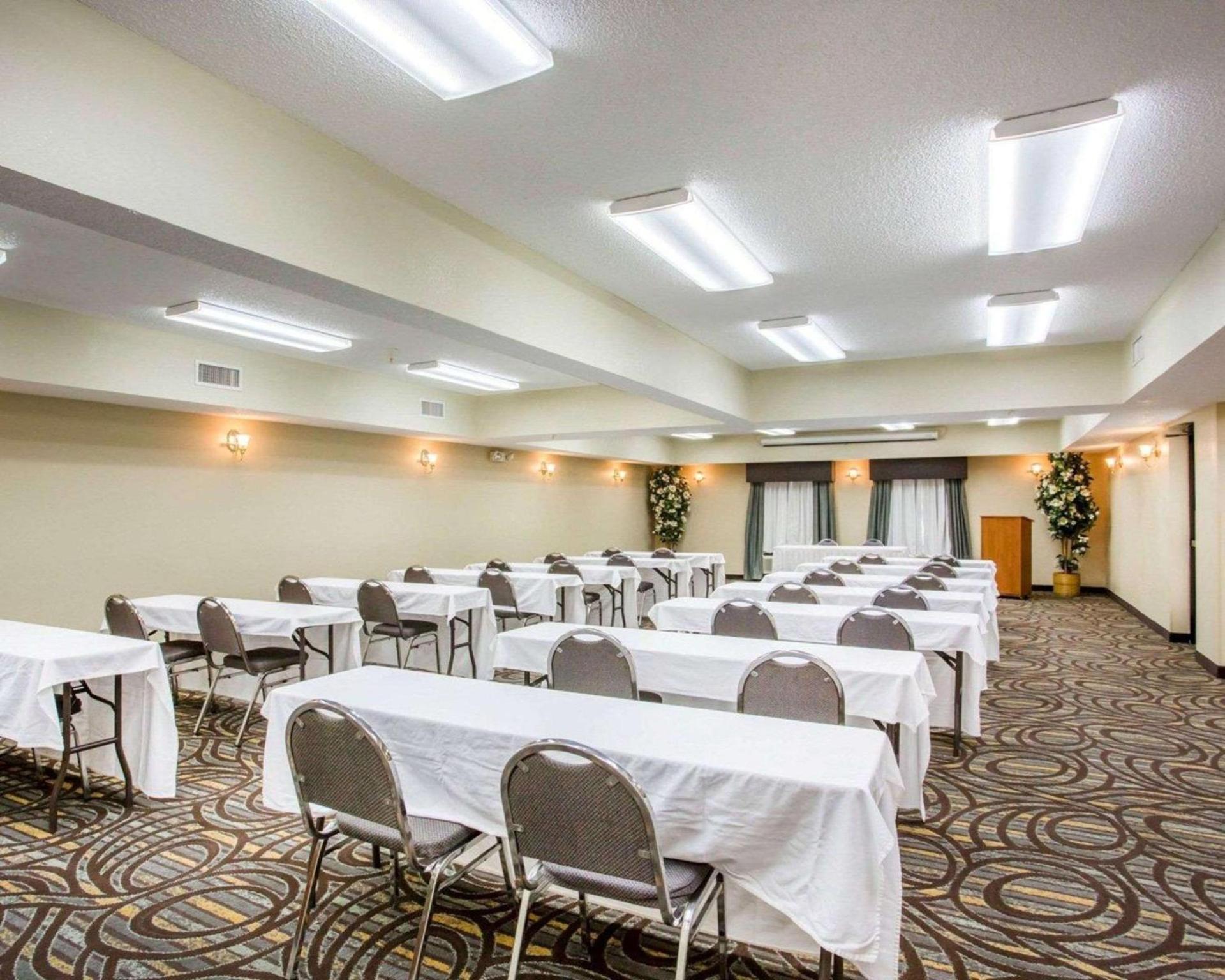 Comfort Suites Lebanon photo 4