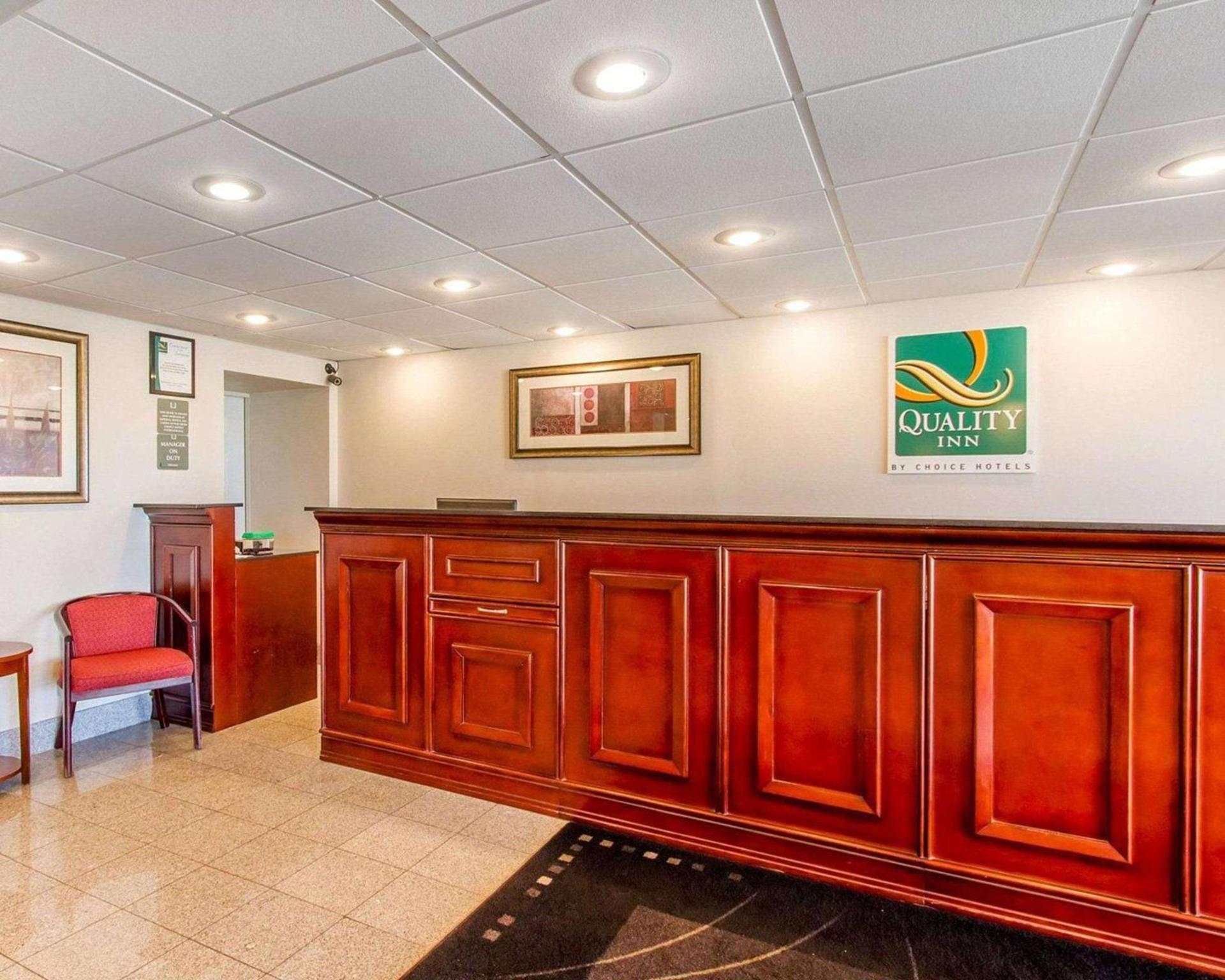 Quality Inn Dyersburg I-155 photo 5