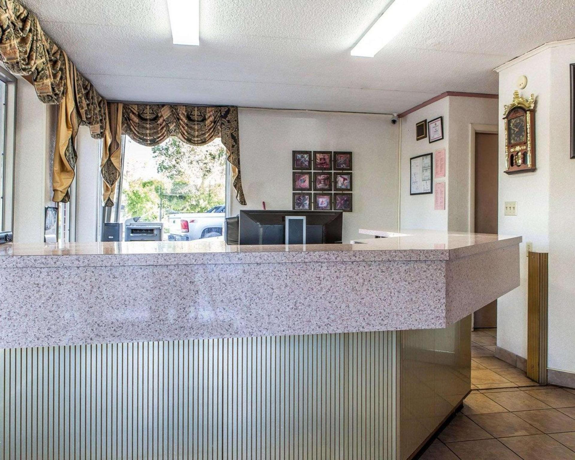 Rodeway Inn Sweetwater South photo 8