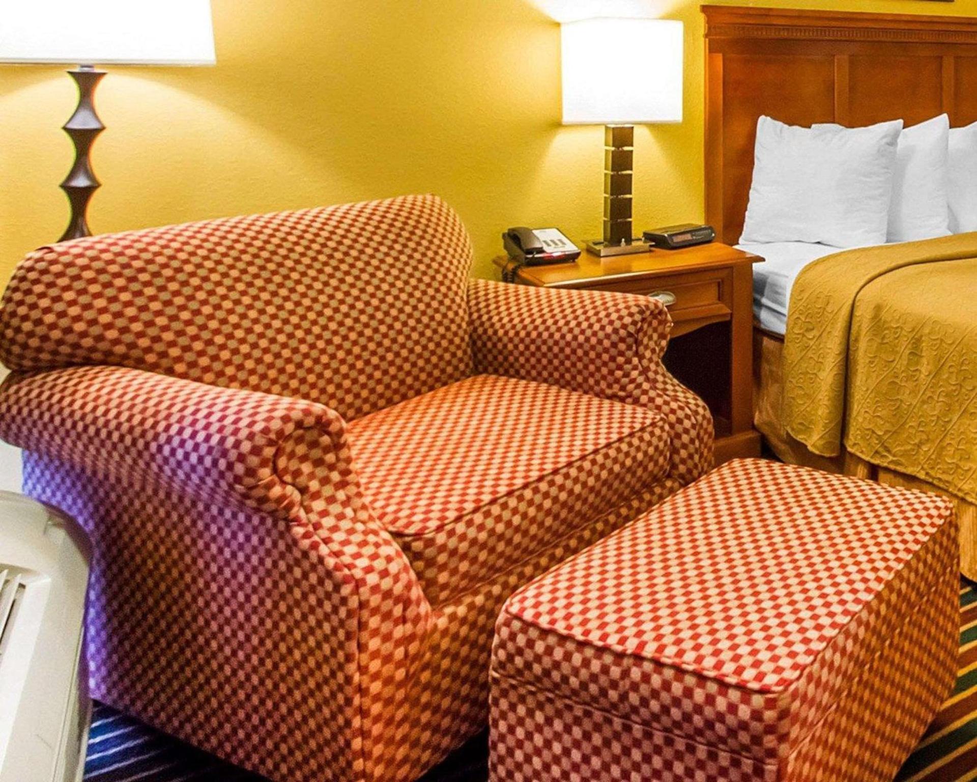 Quality Inn Dyersburg I-155 photo 13