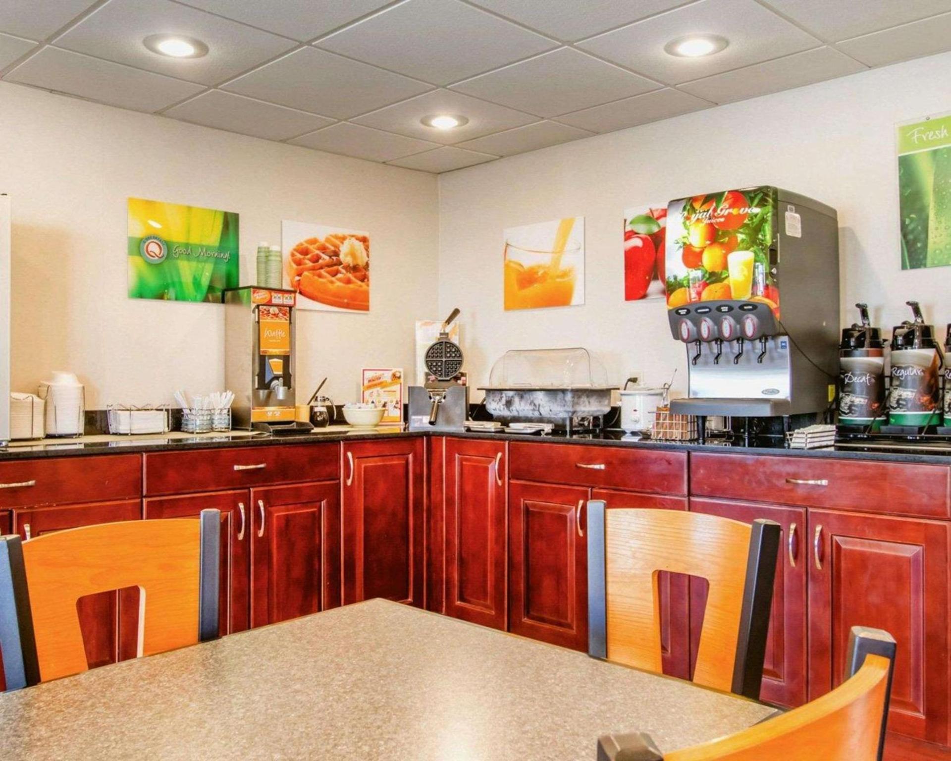 Quality Inn Dyersburg I-155 photo 24