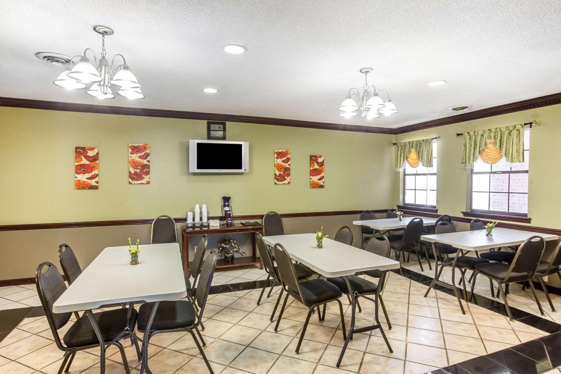 Rodeway Inn & Suites Smyrna - Nashville Area photo 14