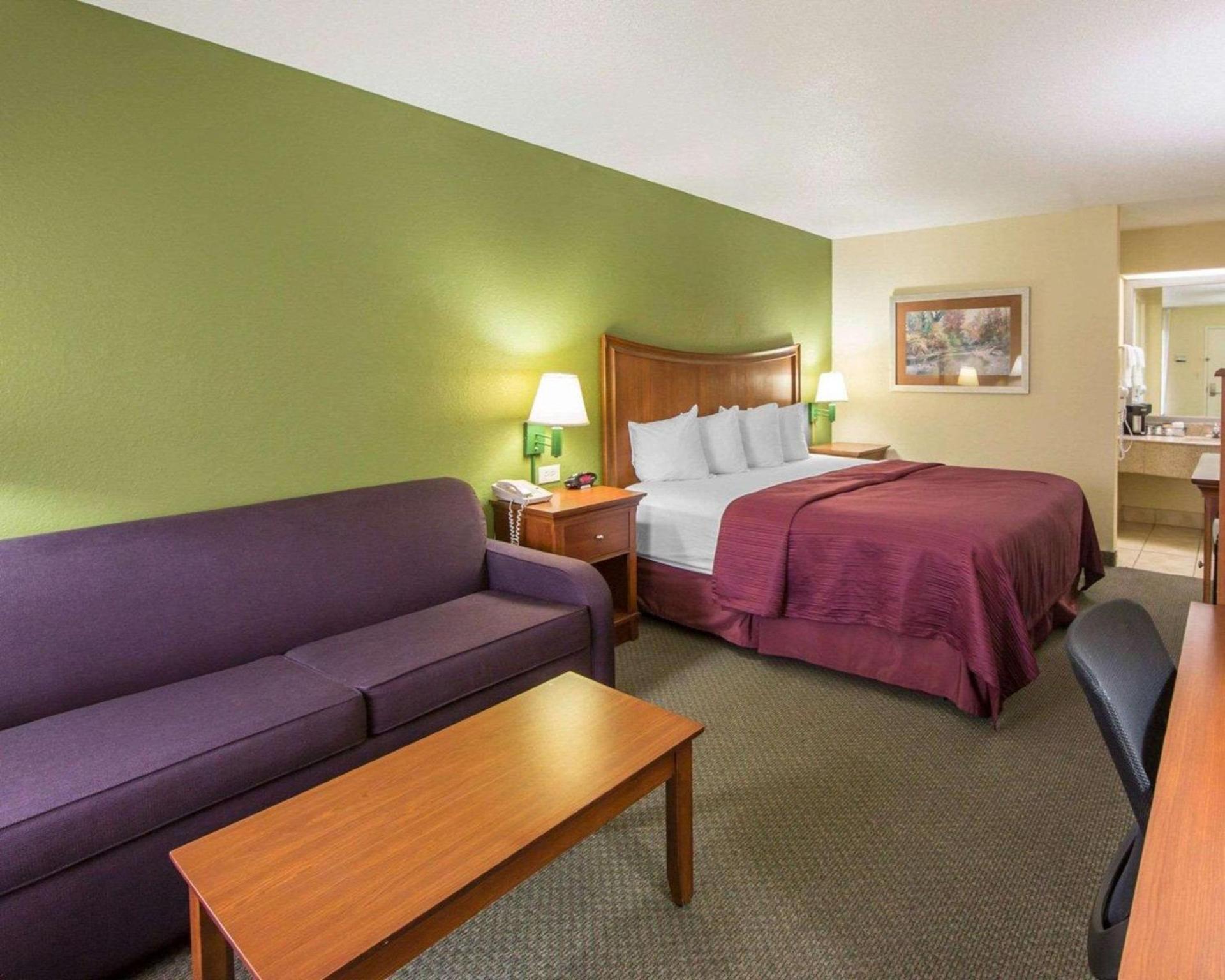 Quality Inn Merchants Drive photo 6