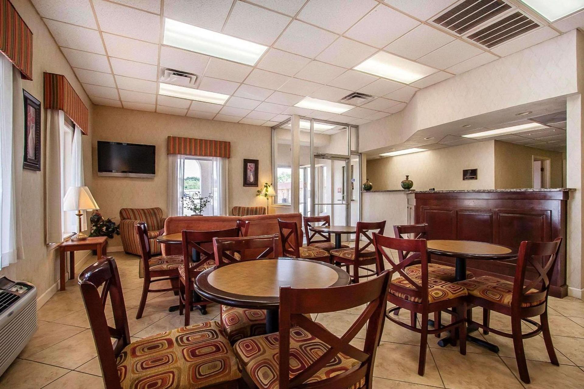 Quality Inn & Suites Covington photo 29