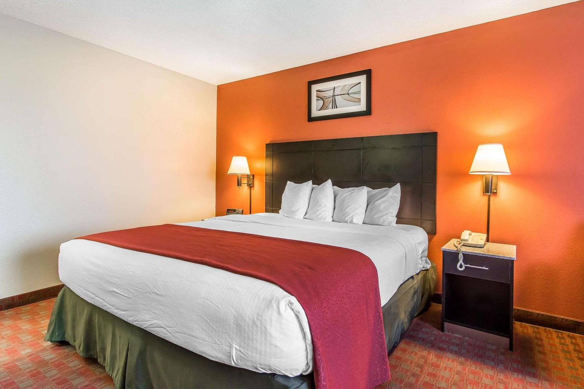 Quality Inn & Suites photo 3