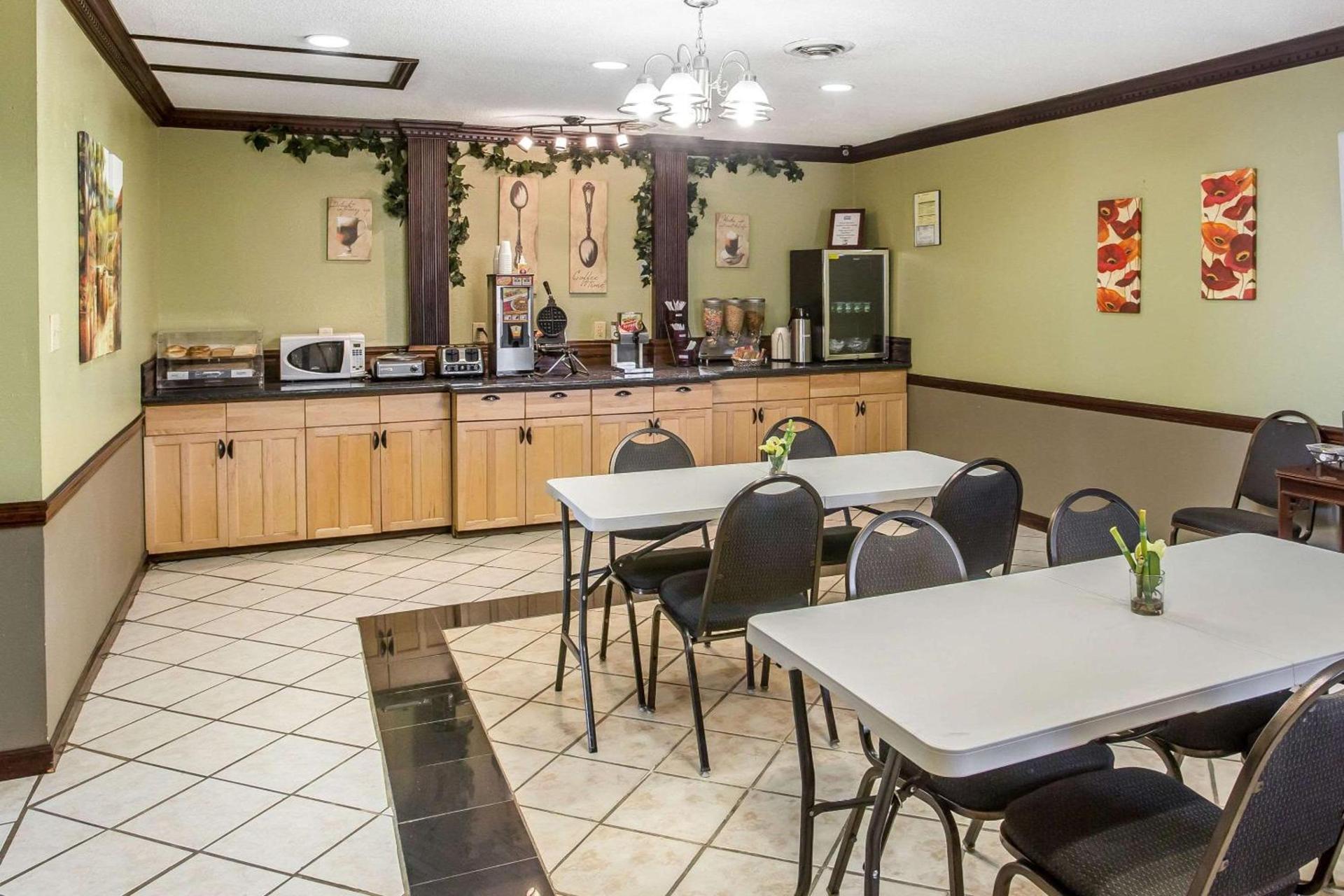 Rodeway Inn & Suites Smyrna - Nashville Area photo 5