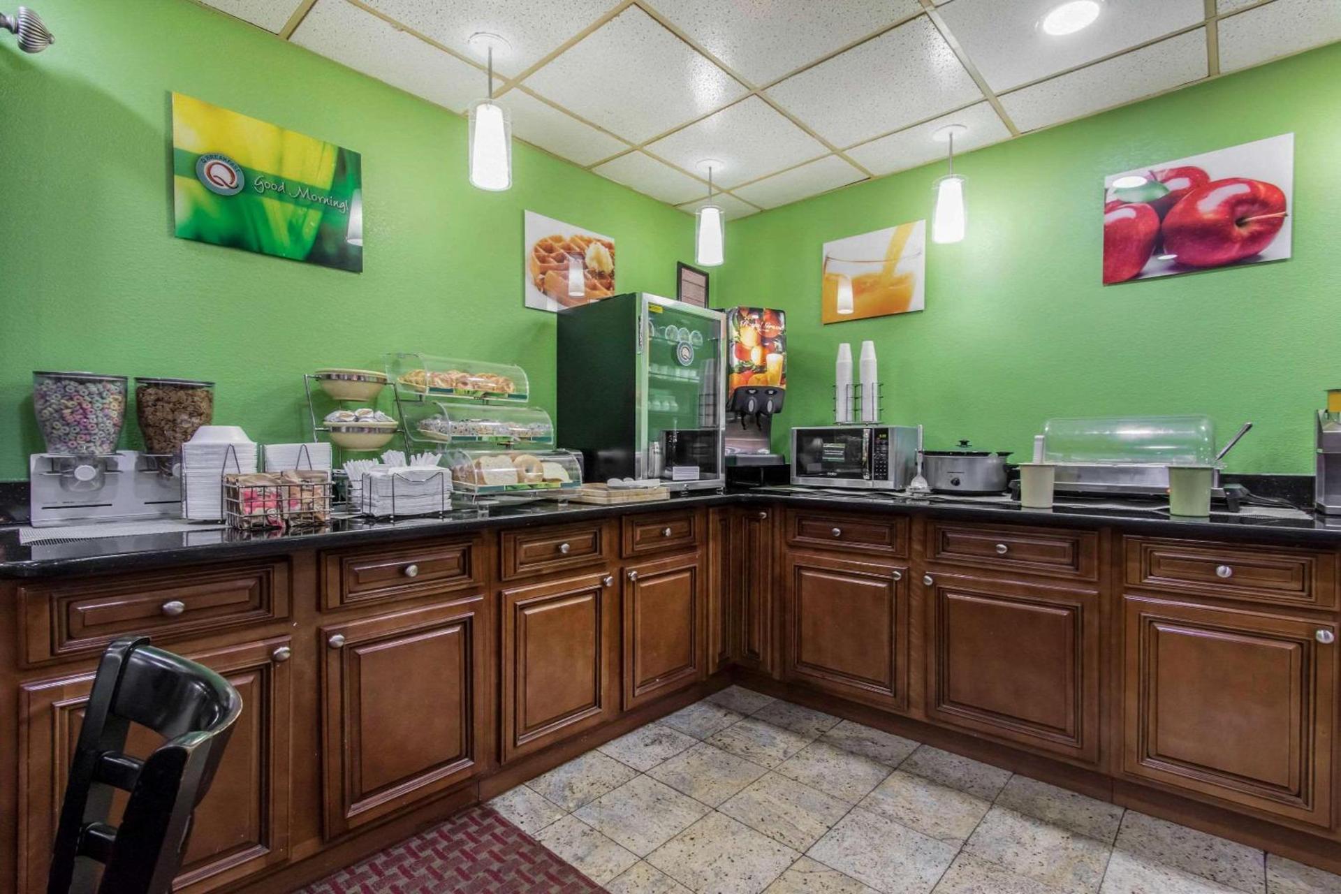 Quality Inn Hixson-Chattanooga photo 25