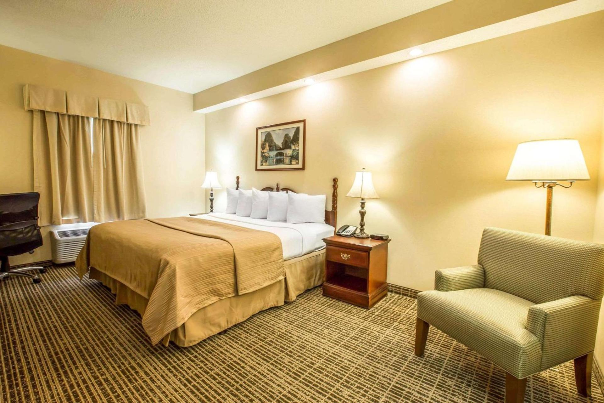 Quality Inn Greeneville - Tusculum photo 10