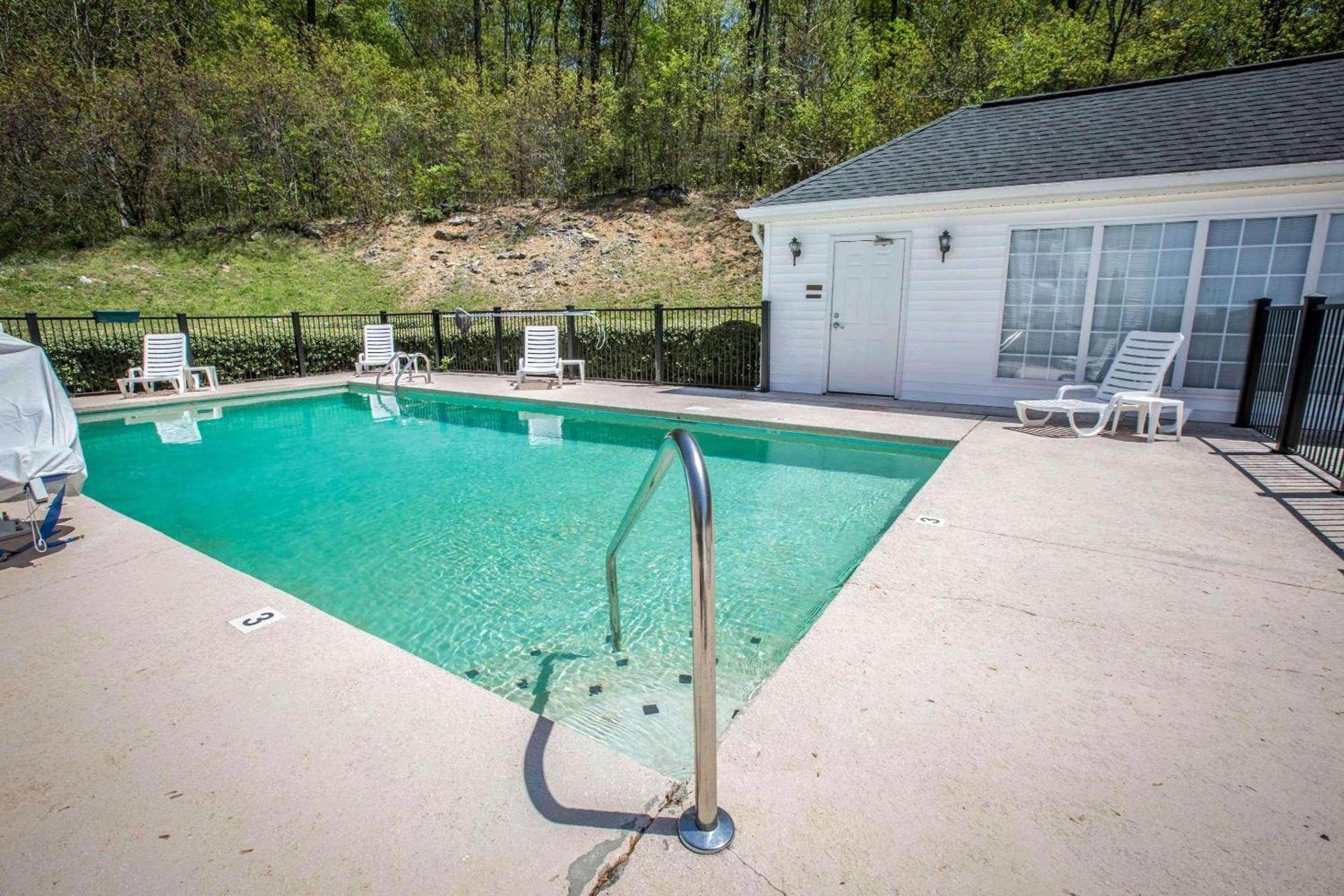 Quality Inn Greeneville - Tusculum photo 12