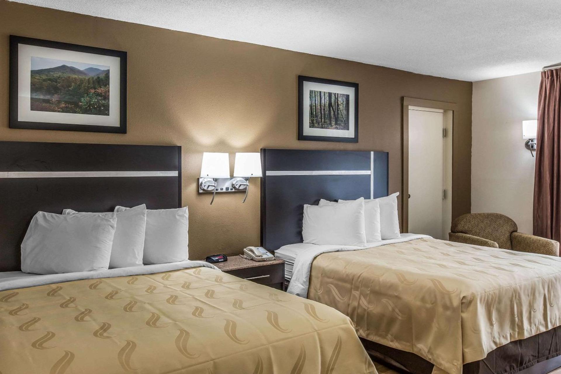 Quality Inn & Suites Gatlinburg North photo 13