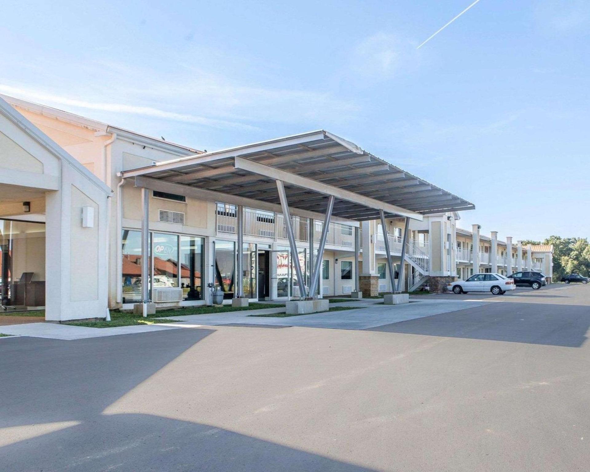 Quality Inn & Suites Jasper - Kimball photo 1