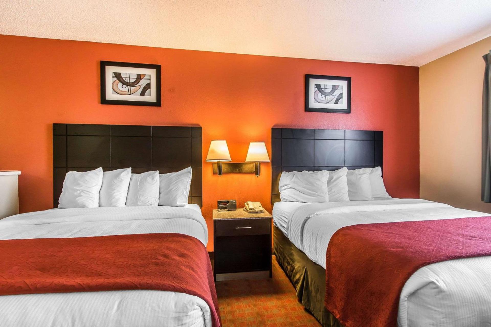 Quality Inn & Suites photo 26