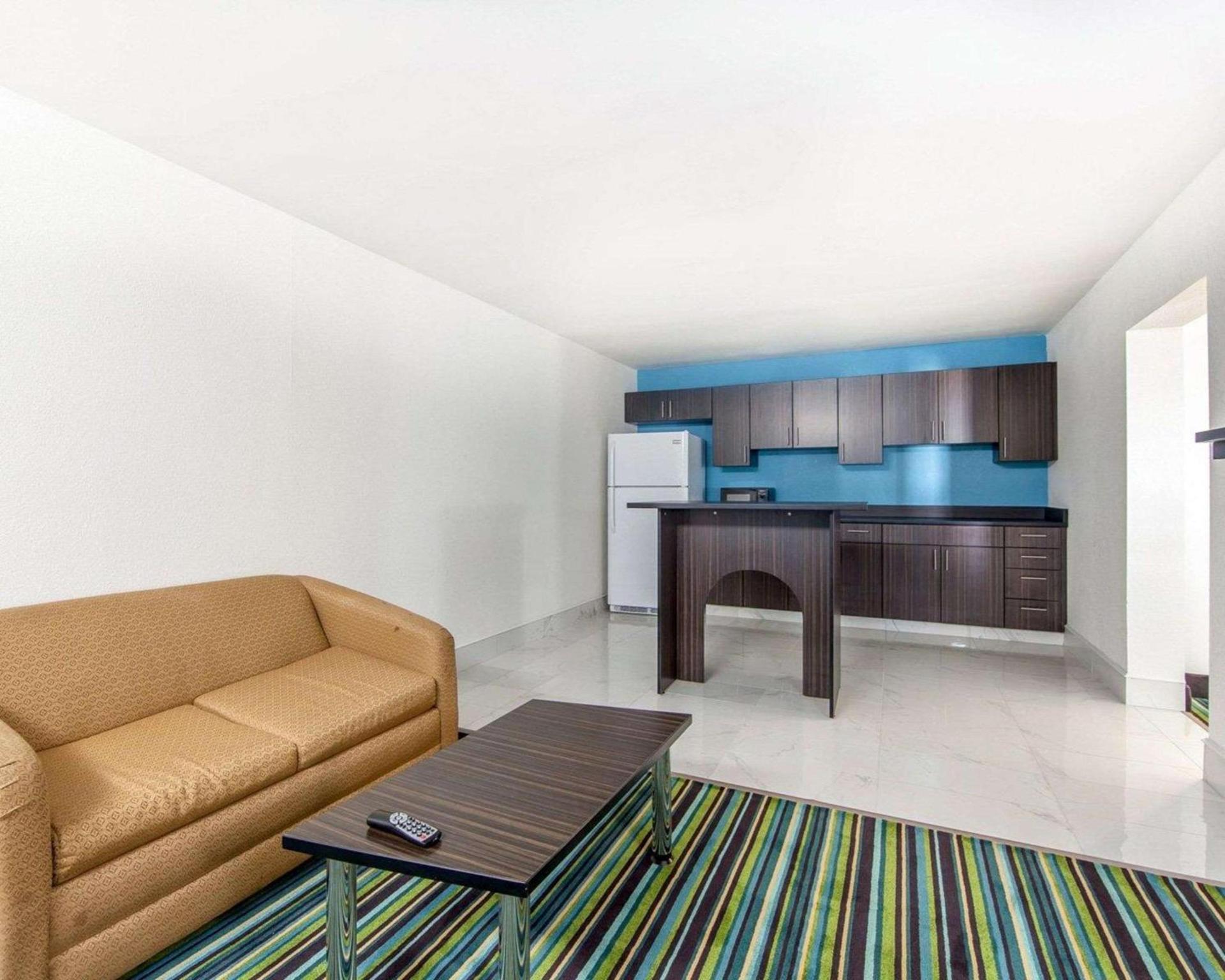 Quality Inn & Suites Jasper - Kimball photo 23