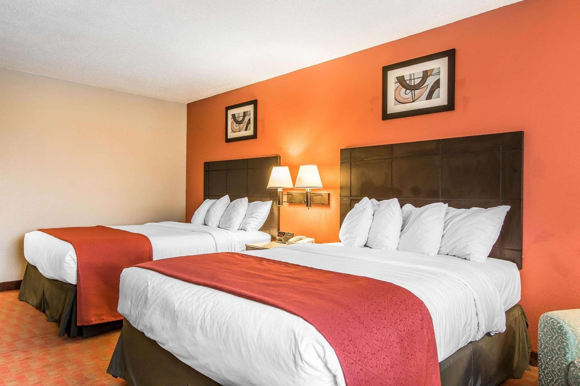 Quality Inn & Suites photo 33