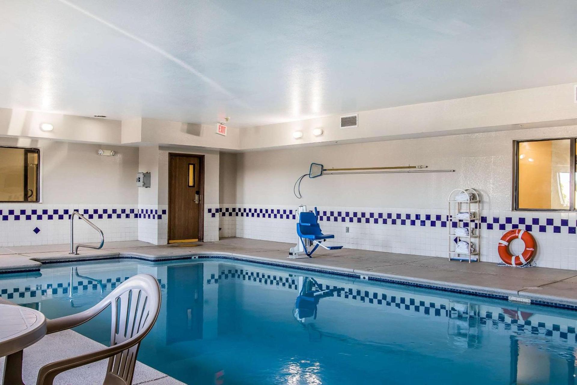 Quality Inn & Suites photo 34