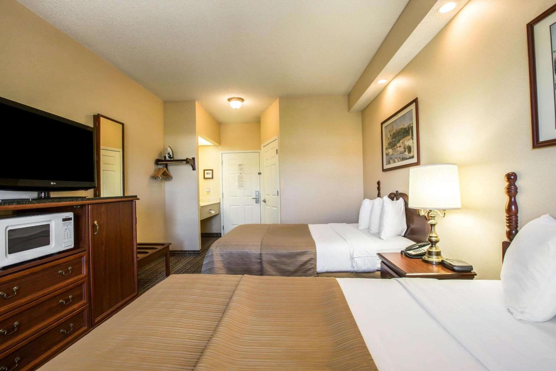 Quality Inn Greeneville - Tusculum photo 16