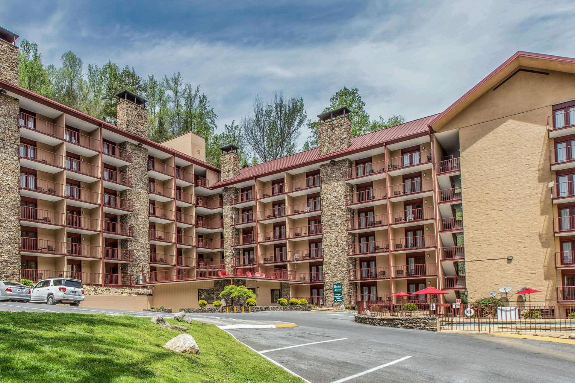 Quality Inn & Suites Gatlinburg North photo 19