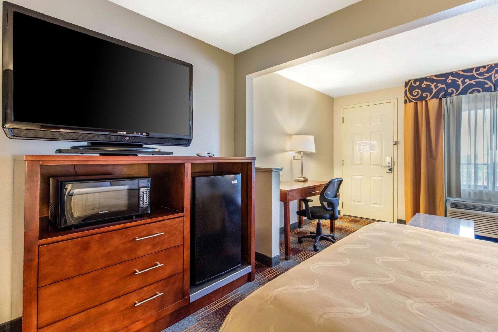 Quality Inn Memphis Airport photo 25