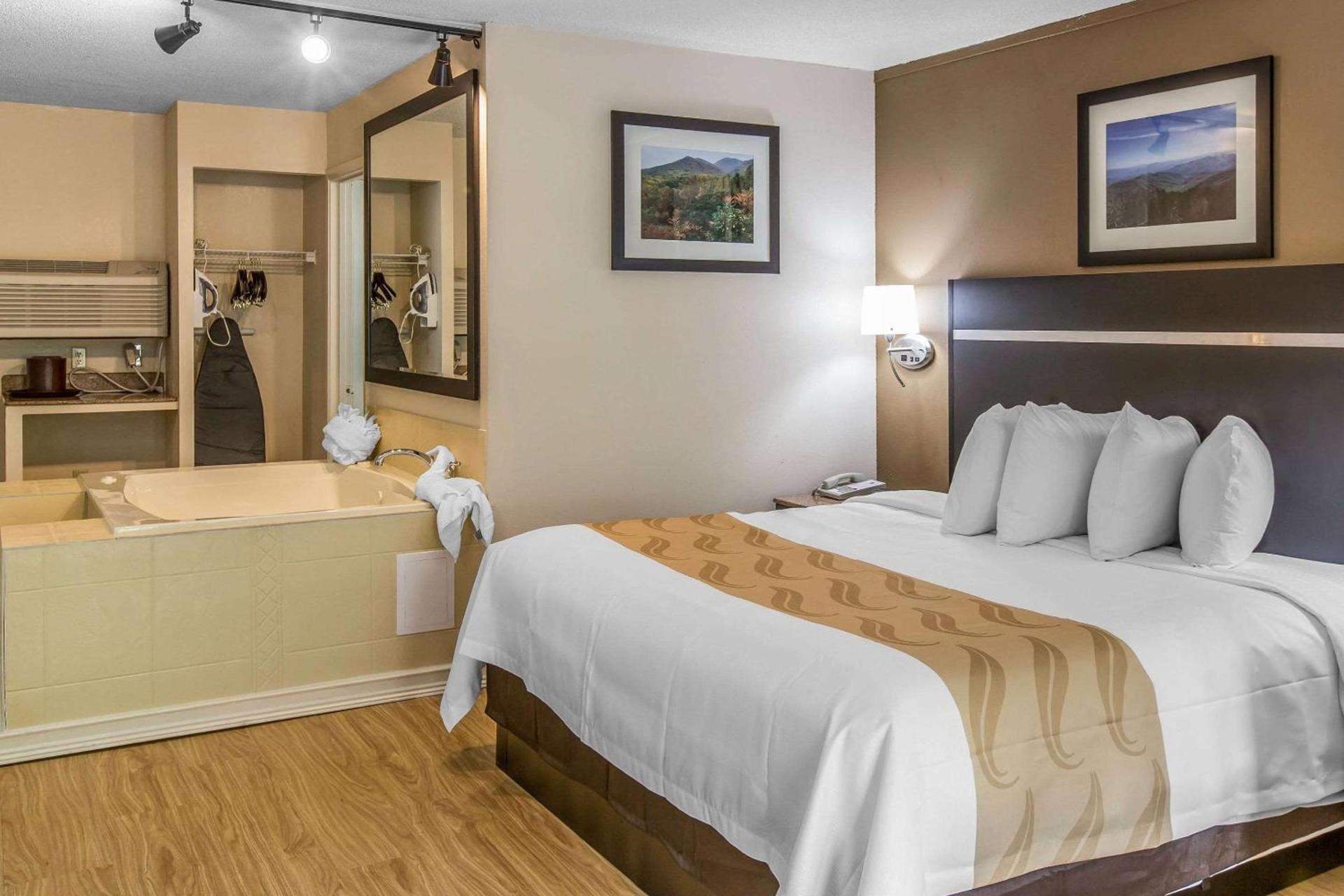 Quality Inn & Suites Gatlinburg North photo 21