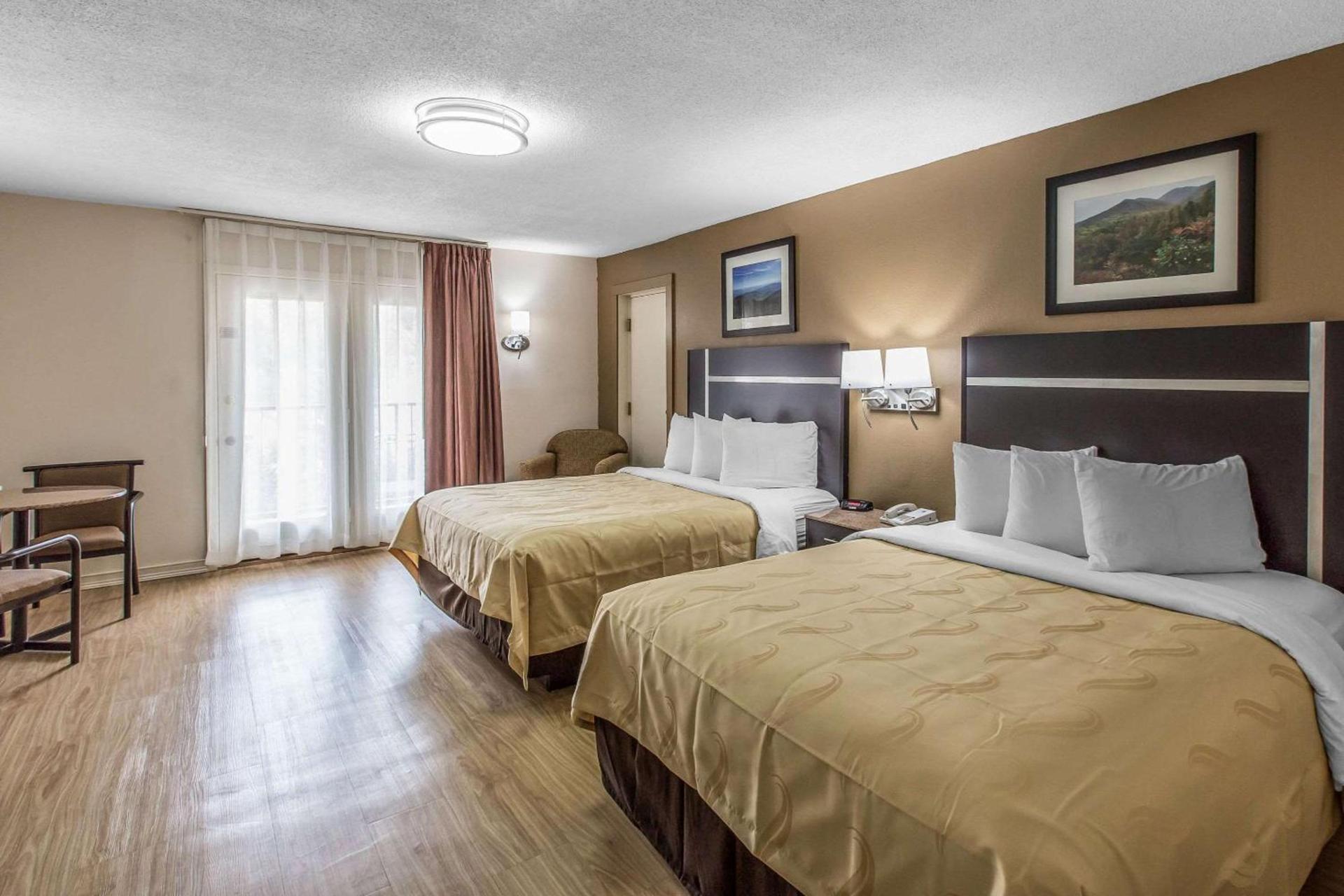 Quality Inn & Suites Gatlinburg North photo 22
