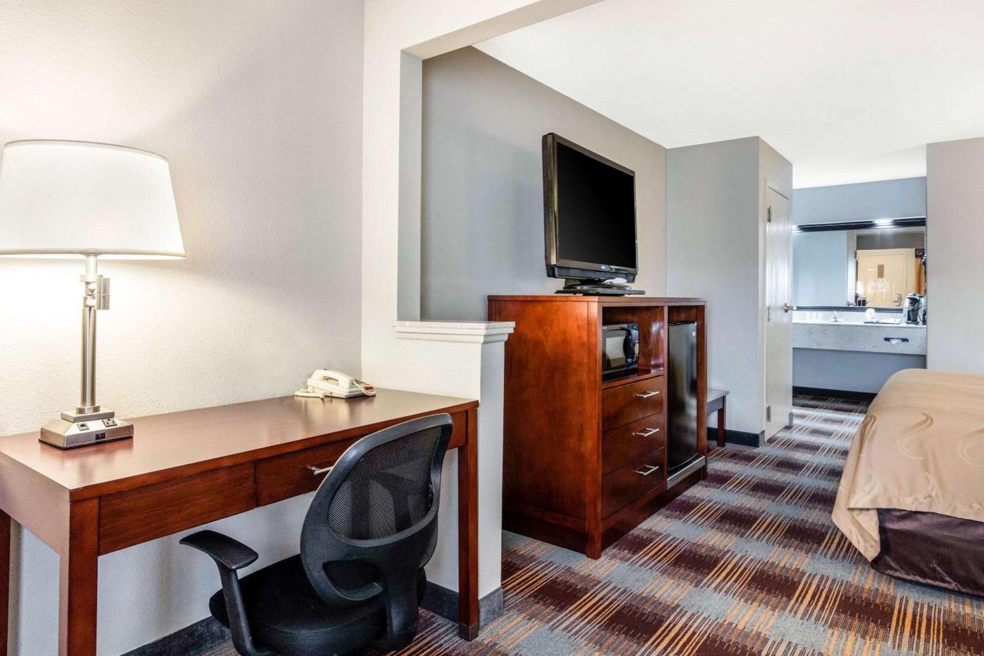 Quality Inn Memphis Airport photo 14