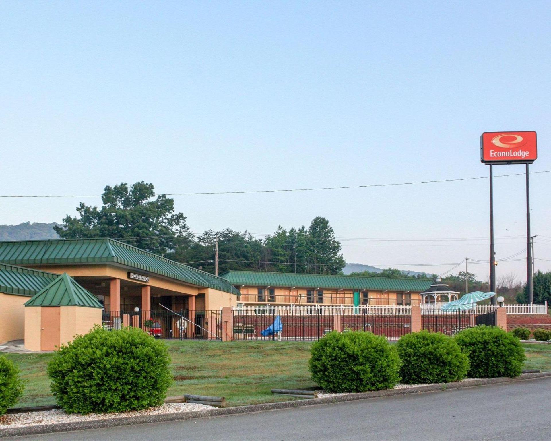 Econo Lodge Rocky Top photo 2