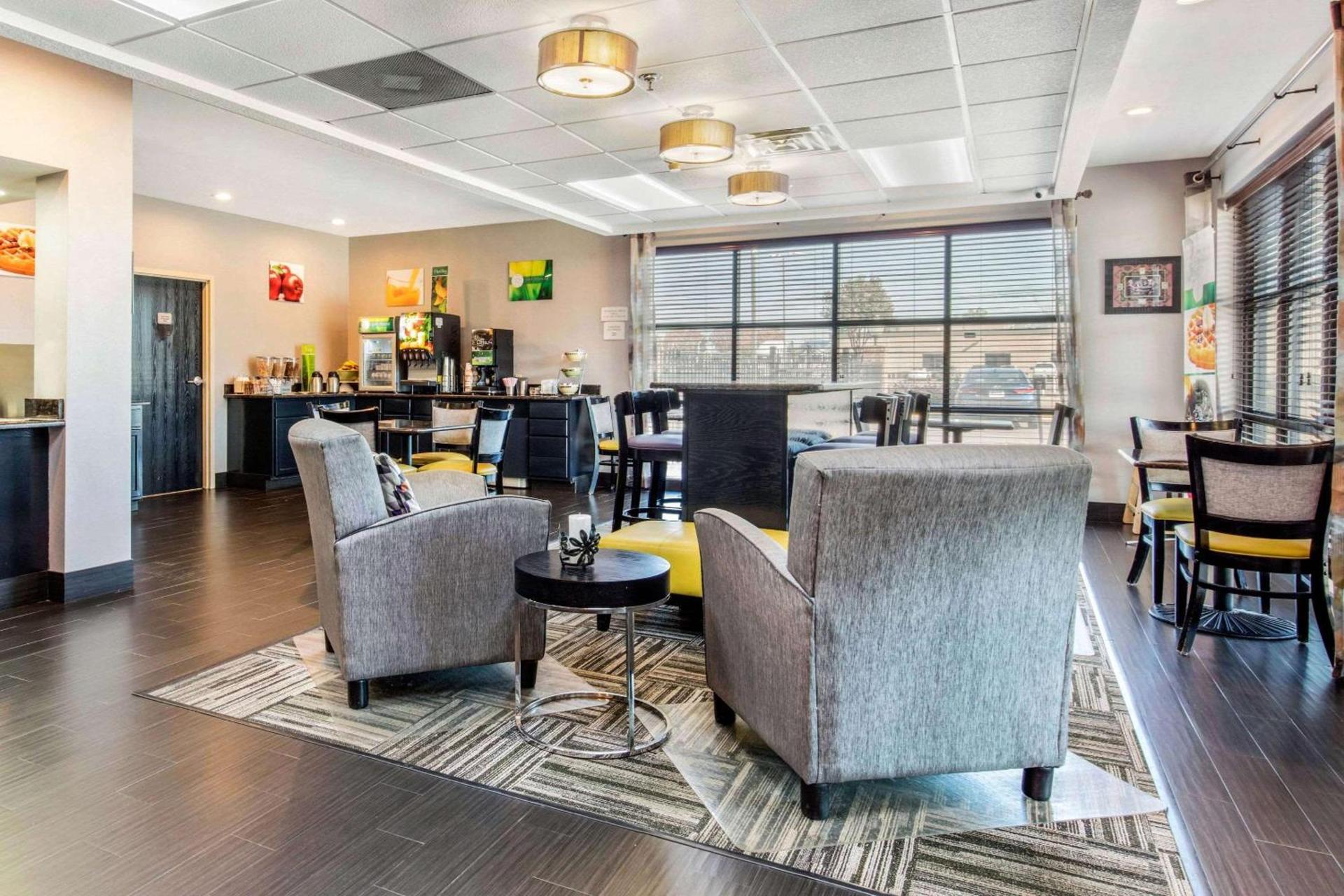 Quality Inn Memphis Airport photo 9