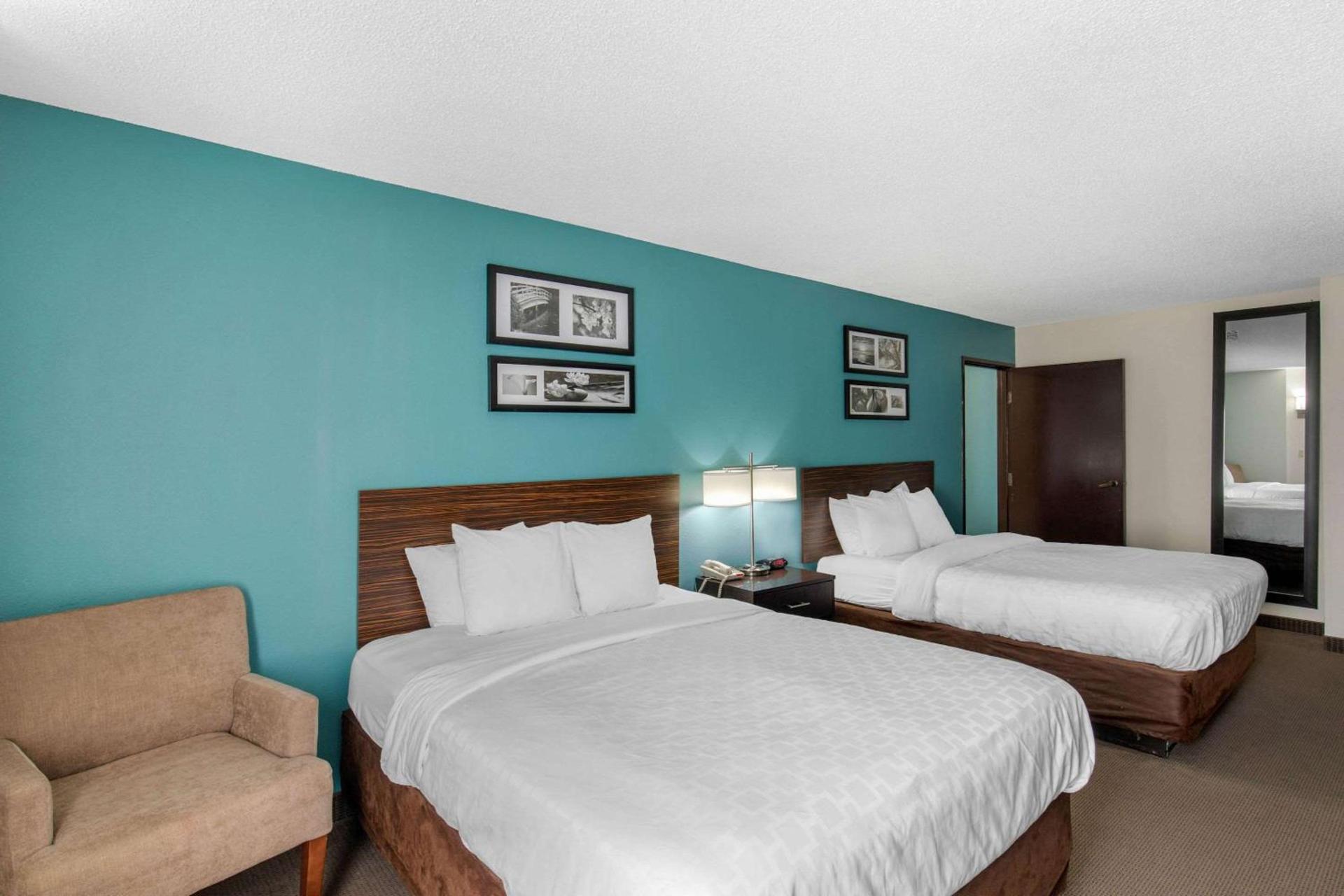 Clarion Inn & Suites DFW North photo 15