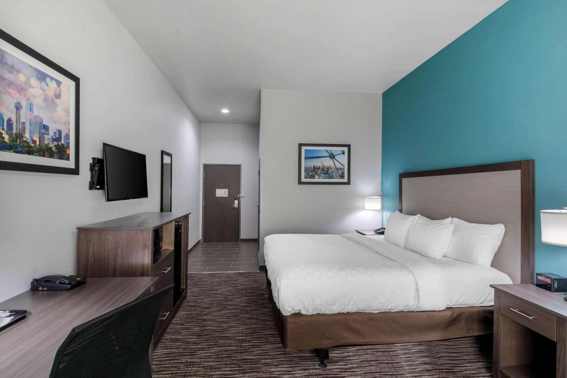 Clarion Inn & Suites DFW North photo 13