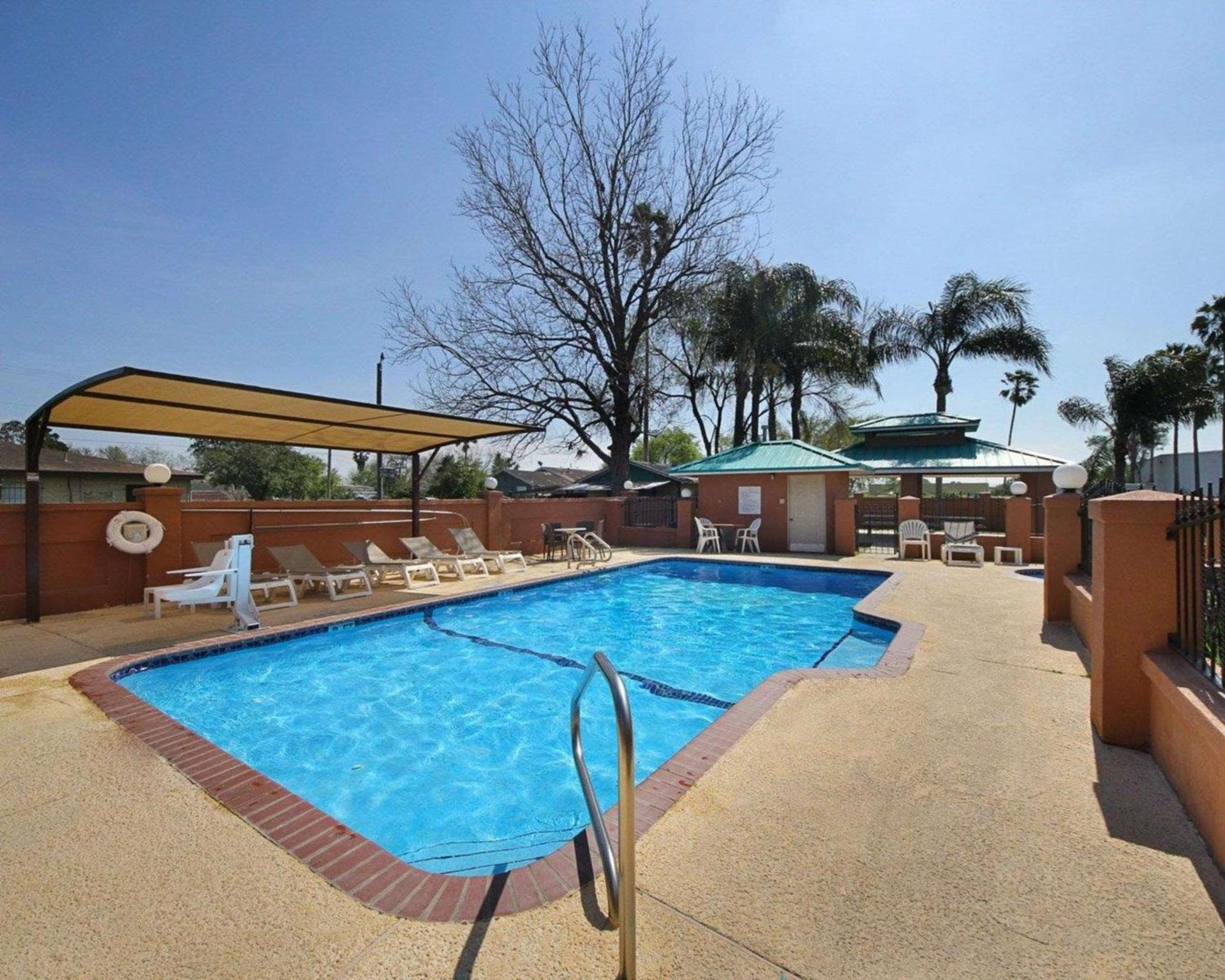 Americas Best Value Inn Pharr/McAllen photo 4