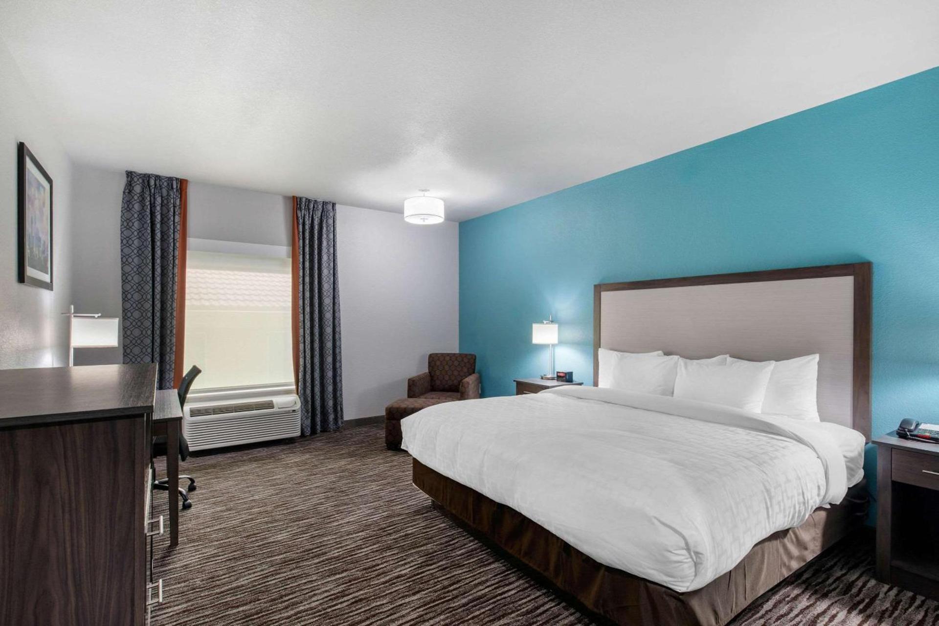 Clarion Inn & Suites DFW North photo 23