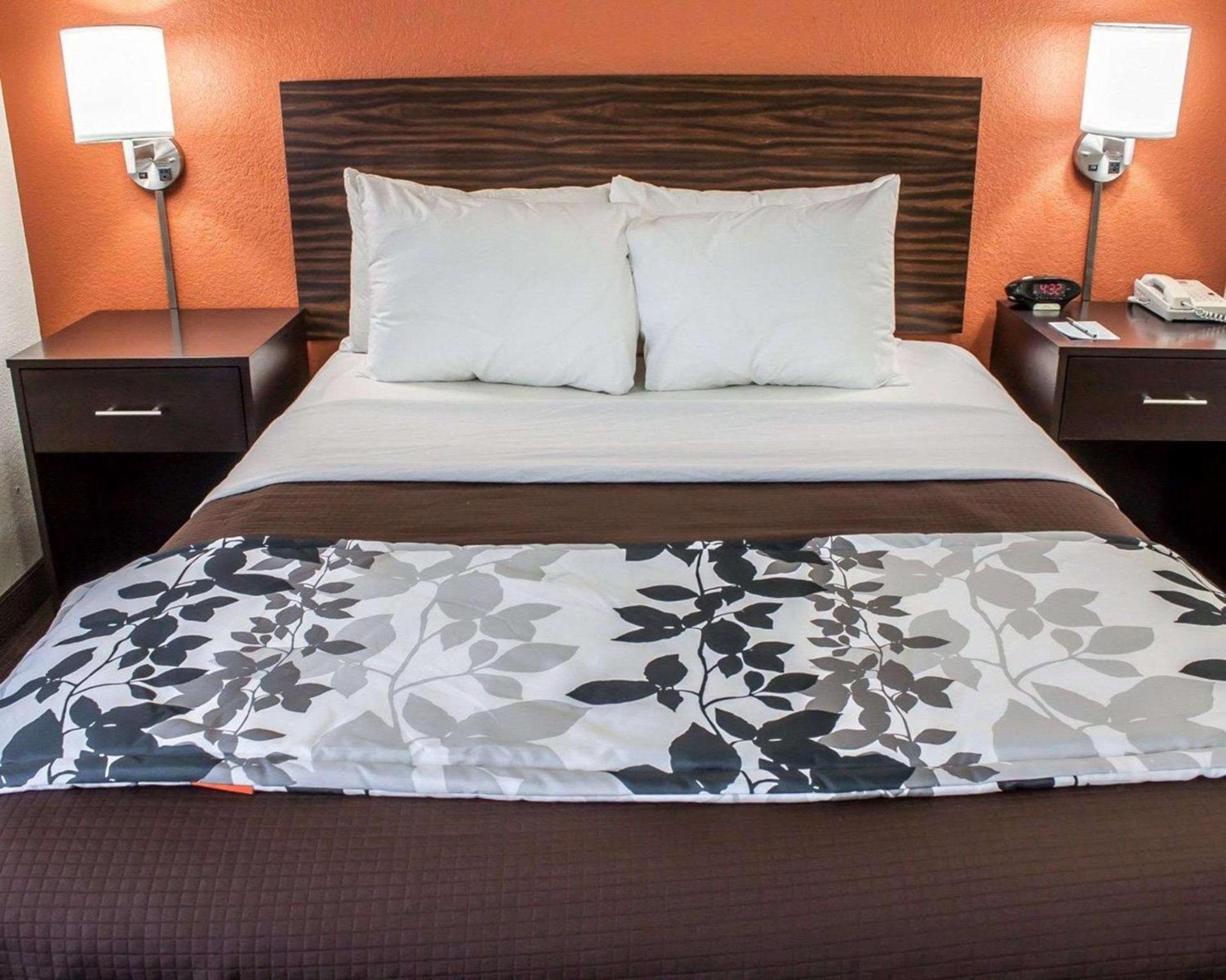 Sleep Inn Arlington Near Six Flags photo 12