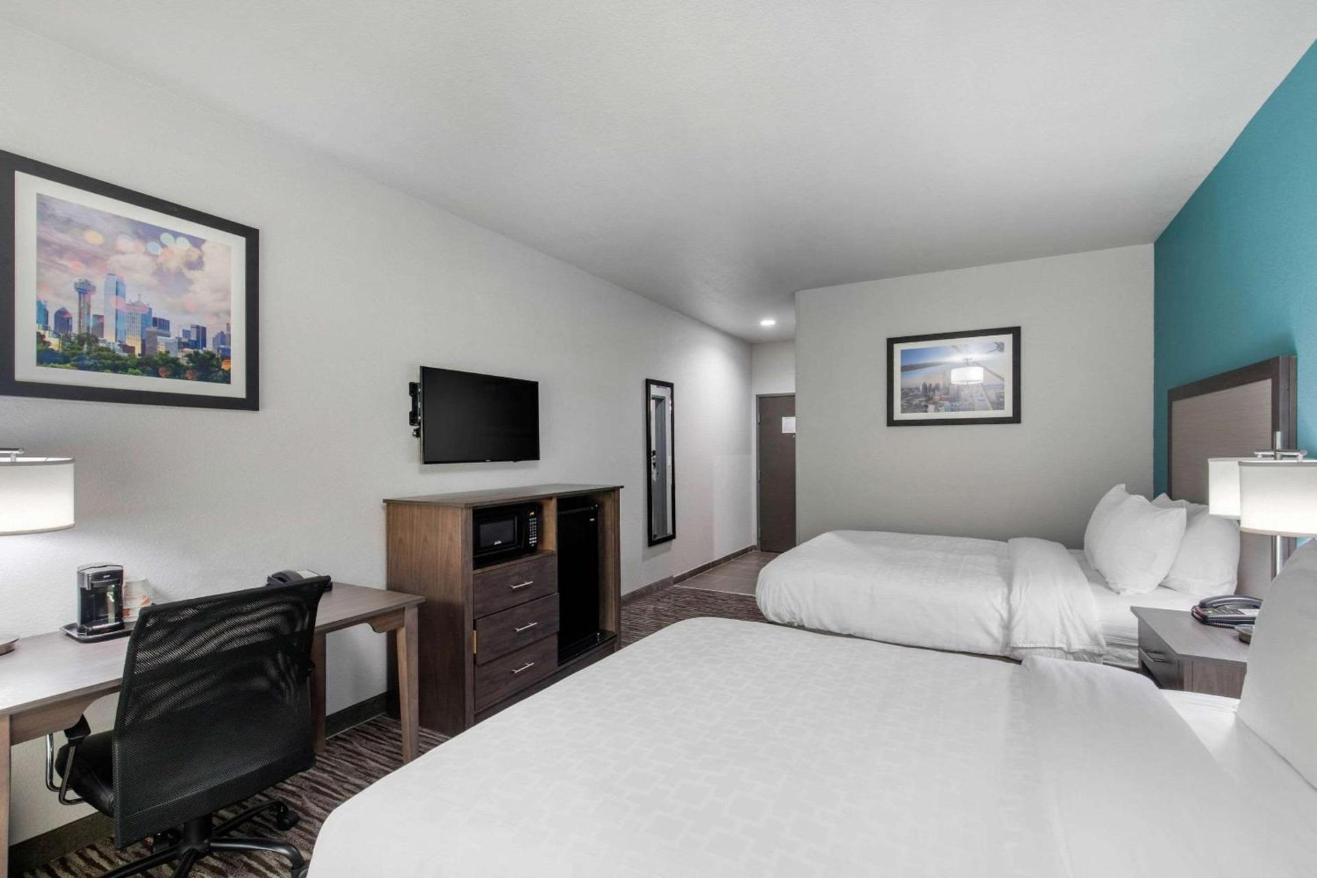 Clarion Inn & Suites DFW North photo 28