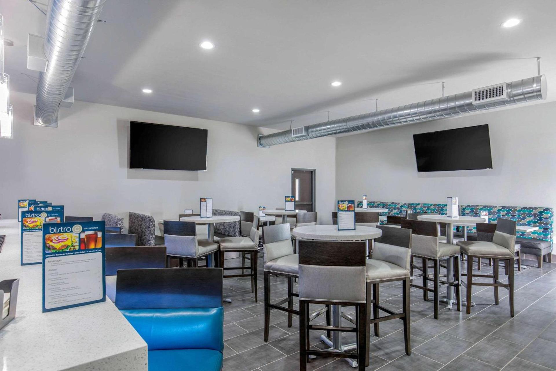 Clarion Inn & Suites DFW North photo 40