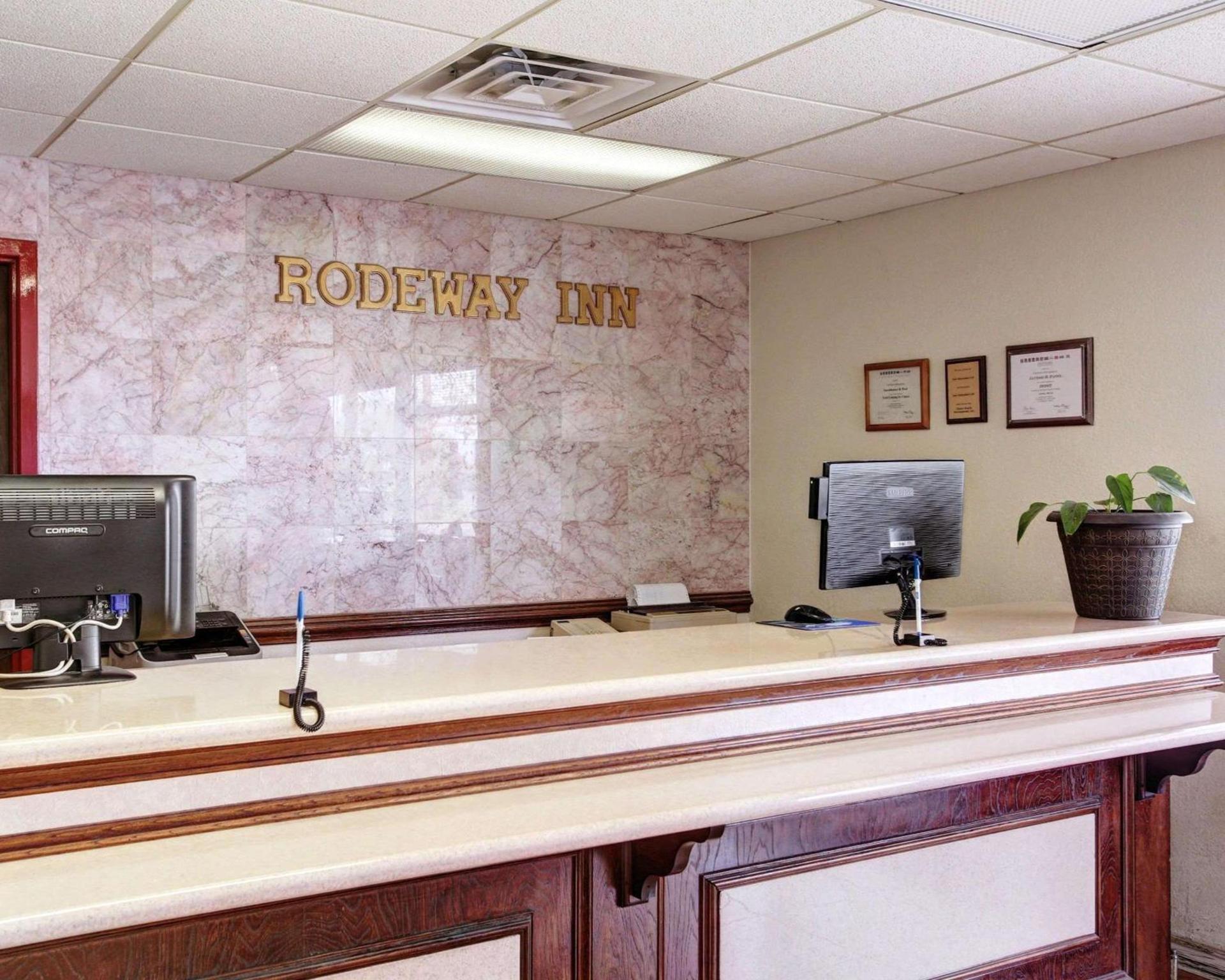Rodeway Inn New Braunfels - San Antonio Area photo 3