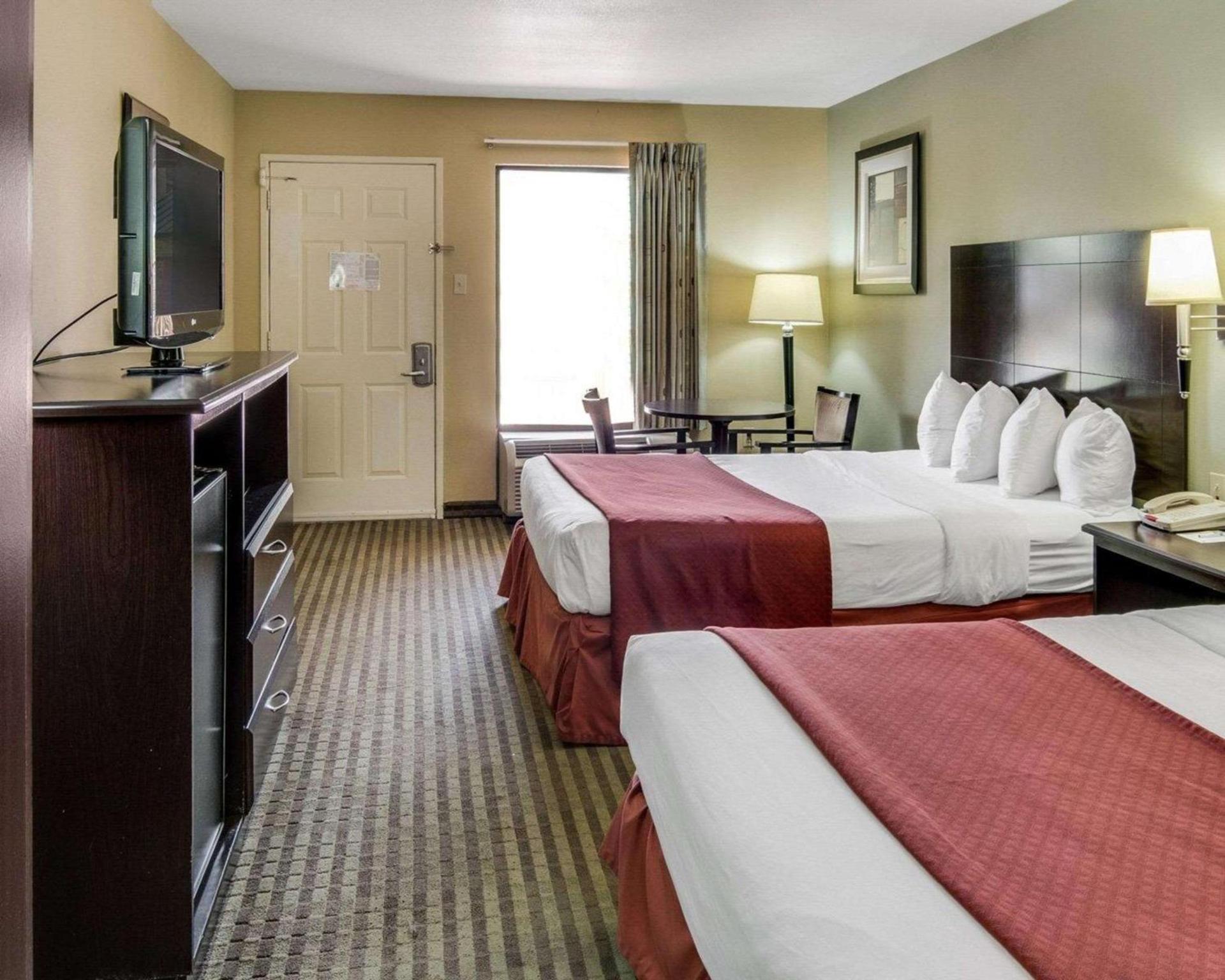 Quality Inn Mt Pleasant photo 26