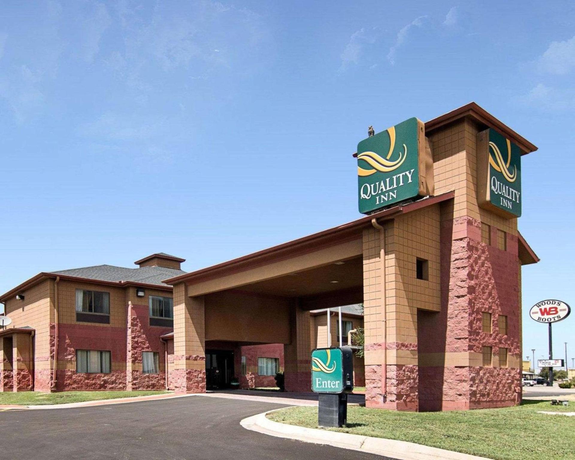 Quality Inn photo 1