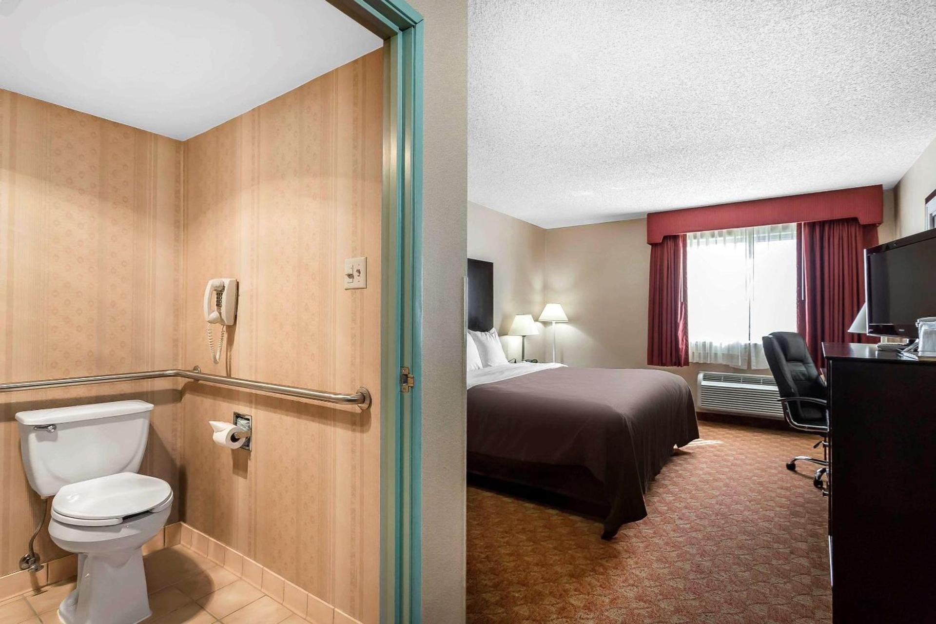 Quality Inn Dumas photo 11