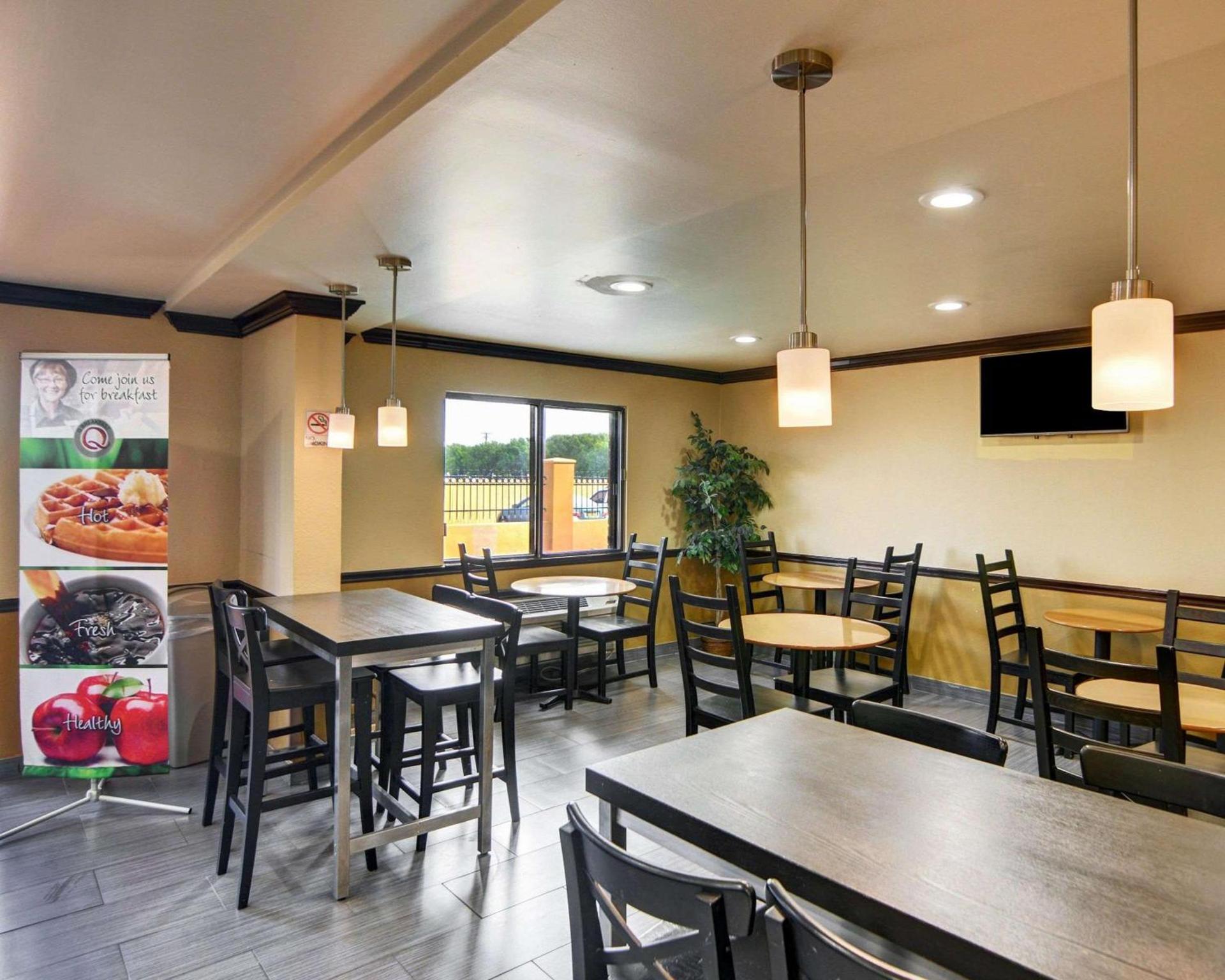 Quality Inn DFW Airport North photo 23