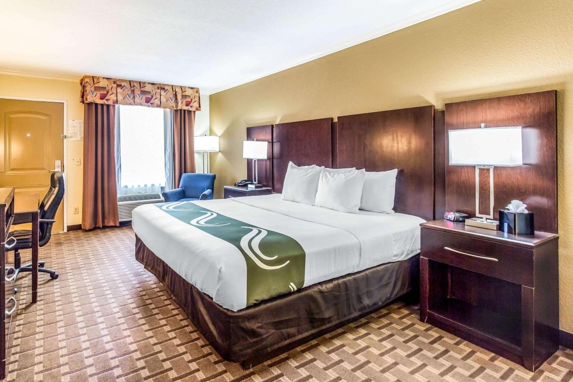 Quality Inn & Suites photo 5