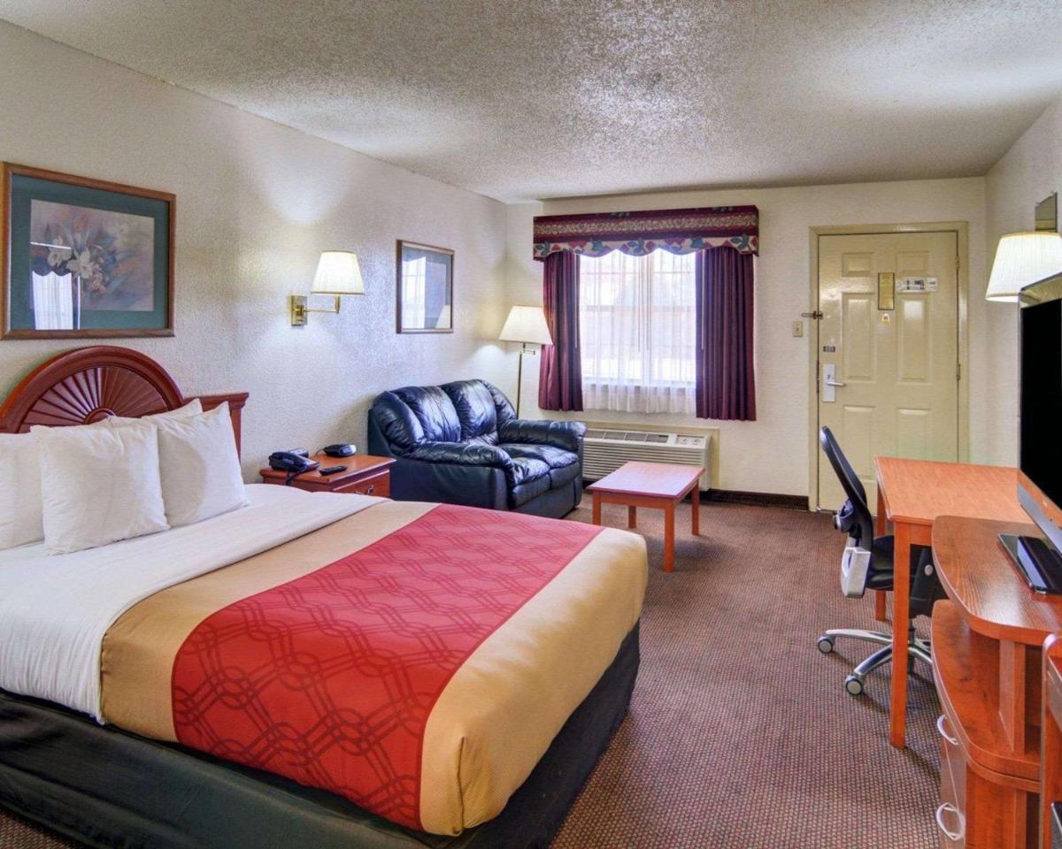 Econo Lodge Decatur photo 3