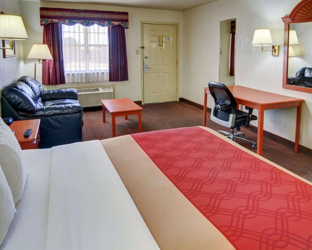 Econo Lodge Decatur photo 6