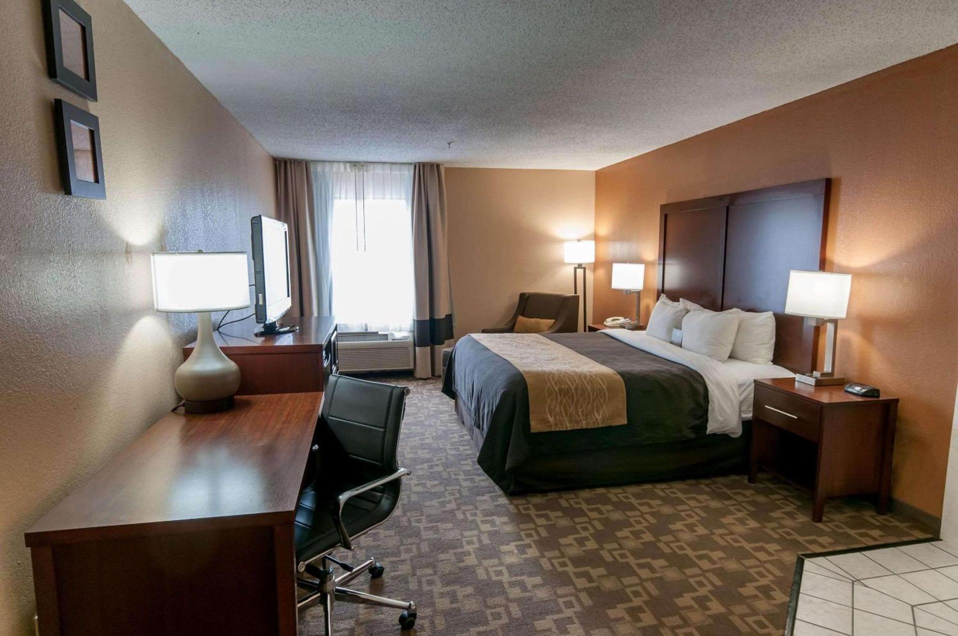 Comfort Inn North Conroe photo 24